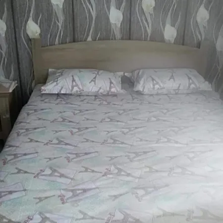 2 Persons Bungalow In Lovely And Familial Area *